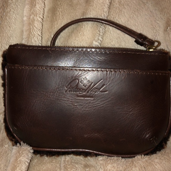 Patricia Nash Sherpa wristlet - Picture 2 of 7